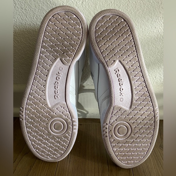 Classic Reeboks - Picture 7 of 10